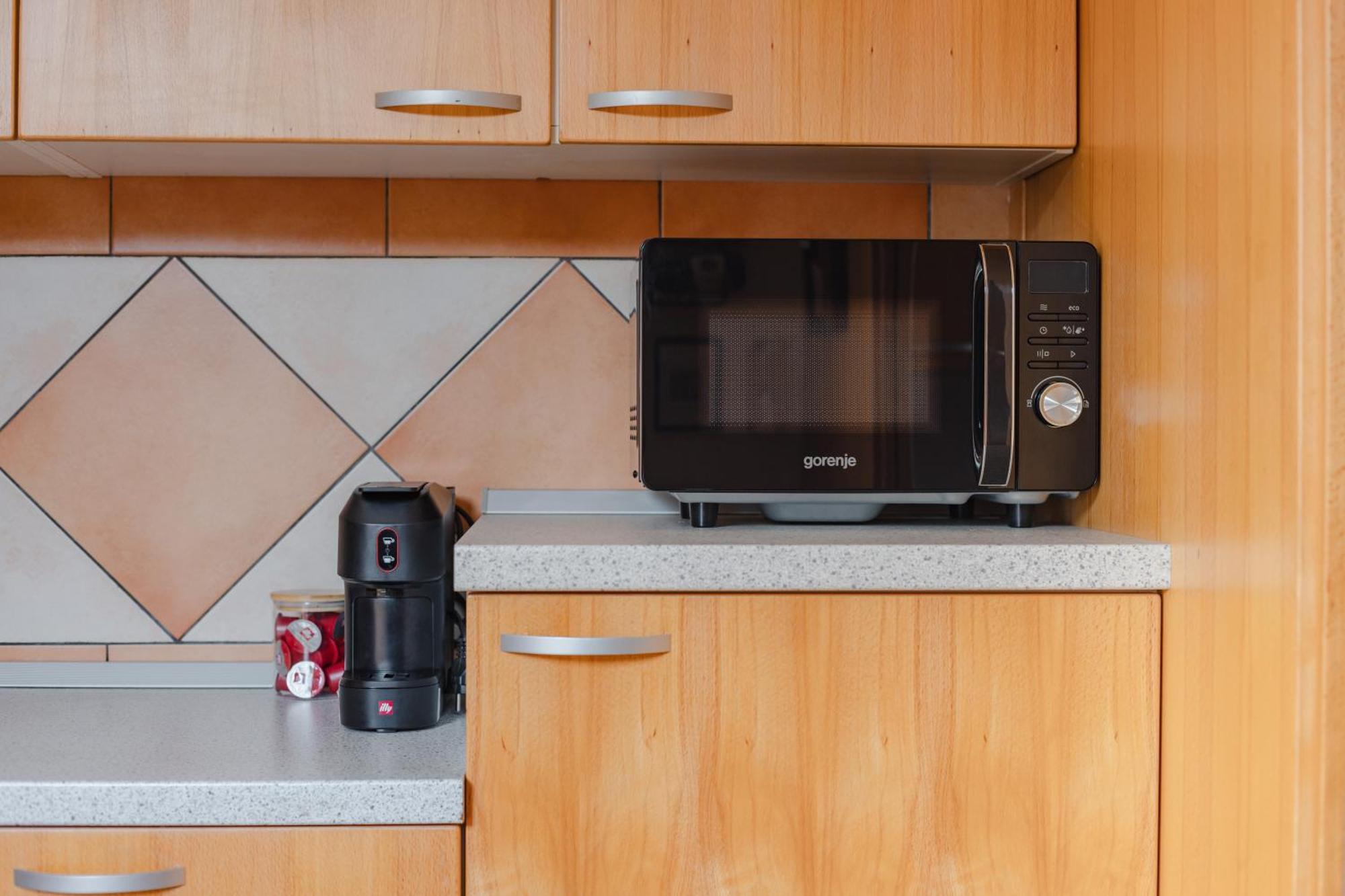 Vila Klara Apartments リュブリャナ エクステリア 写真